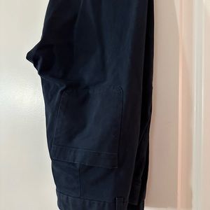 Mens size 30, womens size 6. Navy straight pants